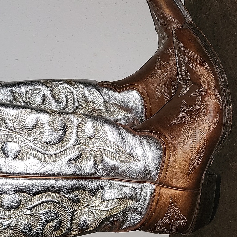 Silver and Brown Western Cowboy Boots - Picture 2 of 9